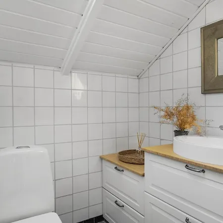 4 Bedroom Stunning In * Tisvilde